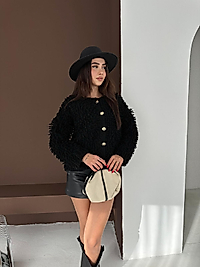 Püsküllü Siyah Hırka